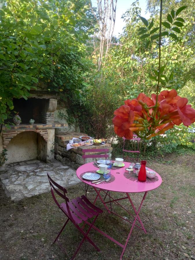 Le Jardin De Myrtille Bed & Breakfast Saint-Geraud-de-Corps Exterior photo